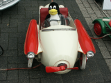 [Tux in Oldtimer]